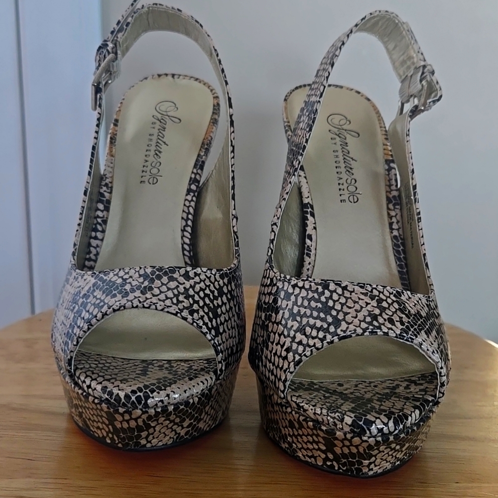 High heel shoes